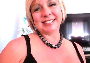 Heart-to-heart leads to a nice POV blowjob here